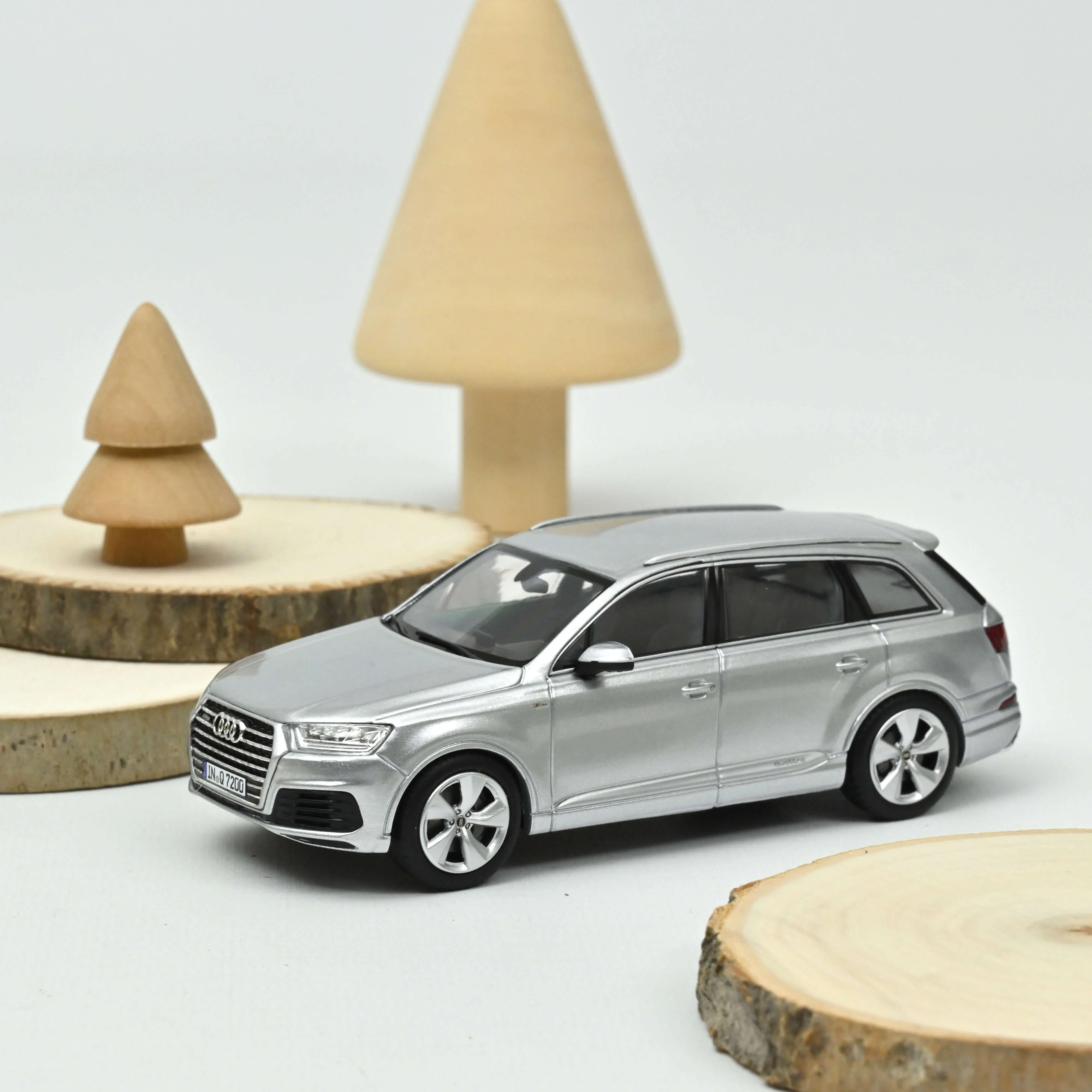 Miniature 1