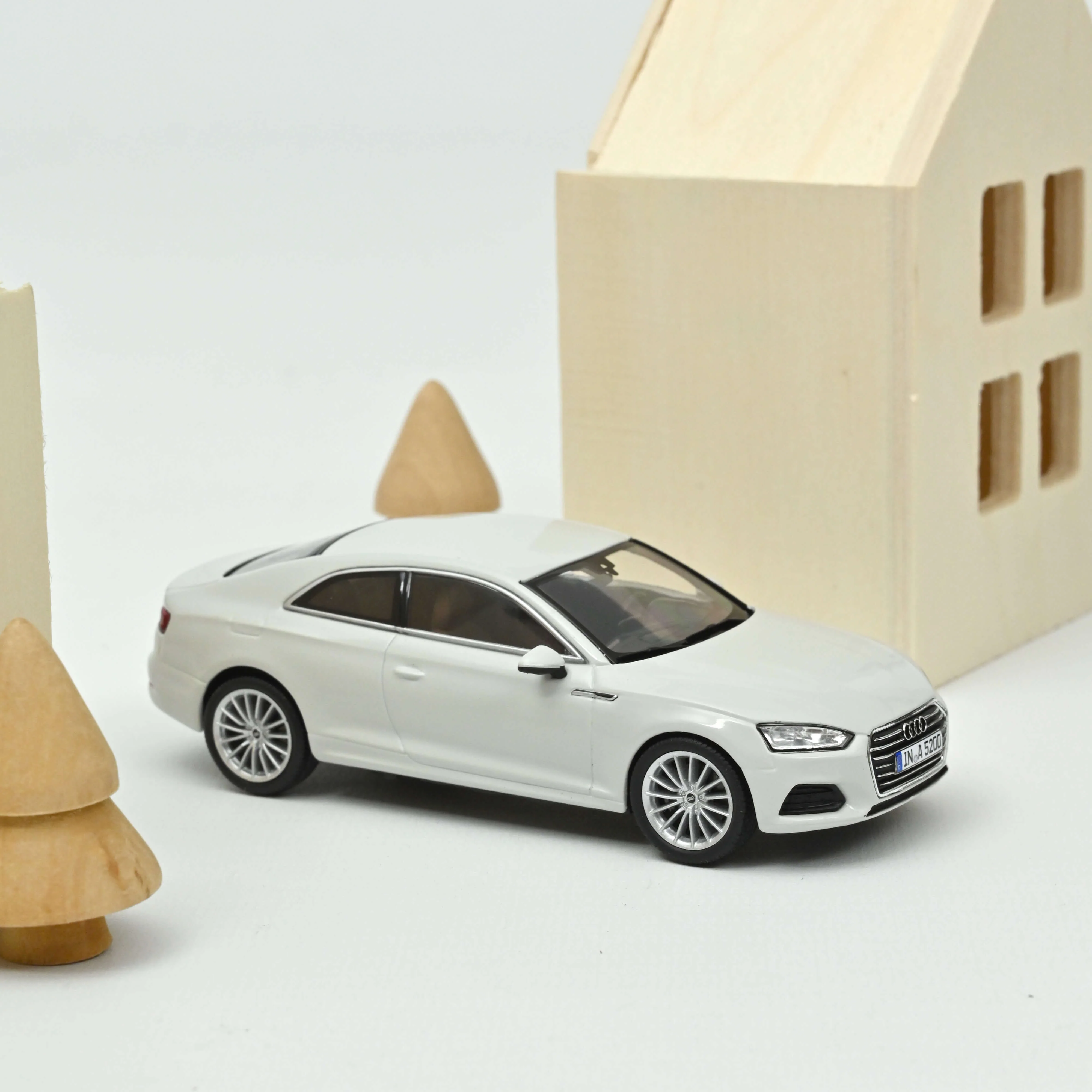 Miniature 1