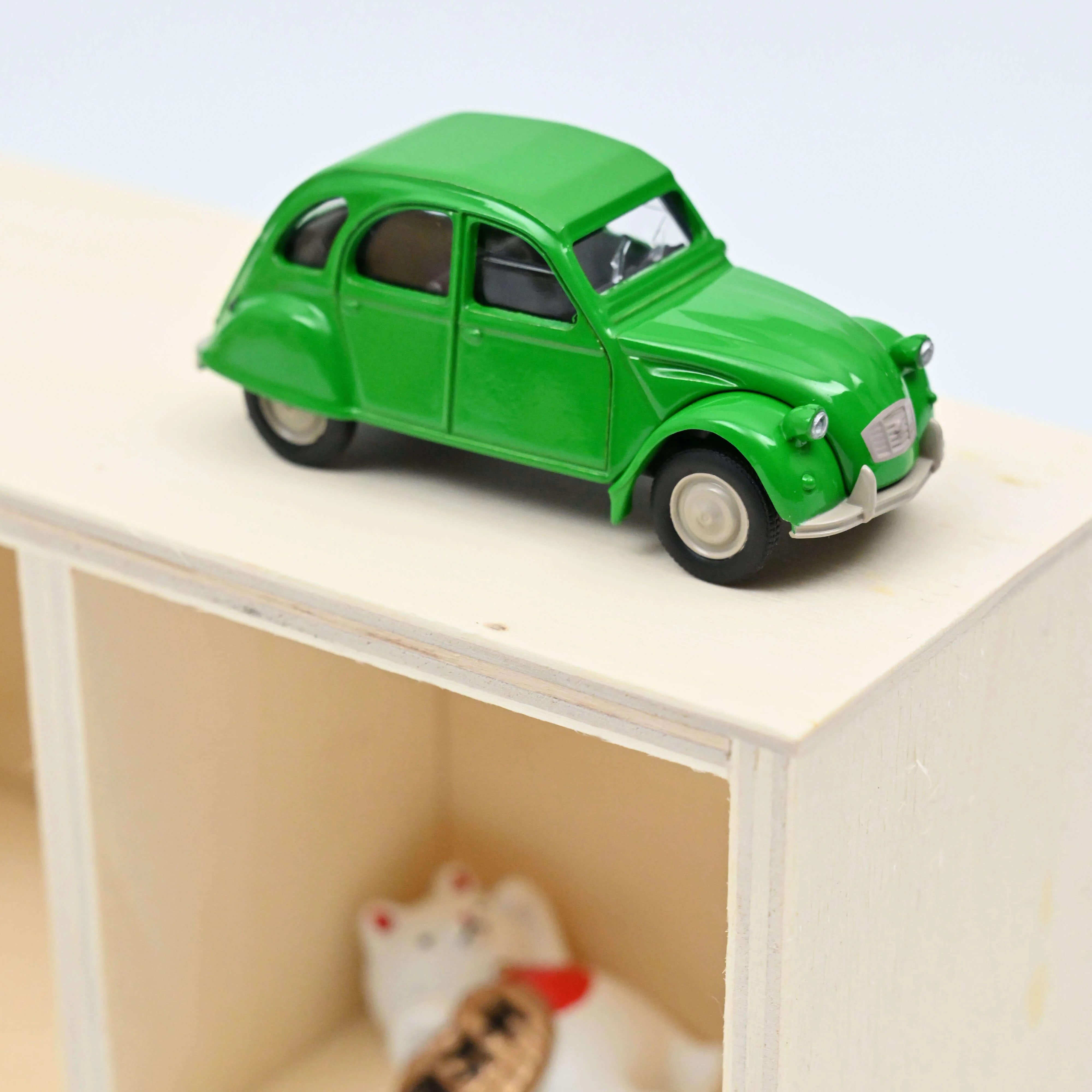 Miniature 1