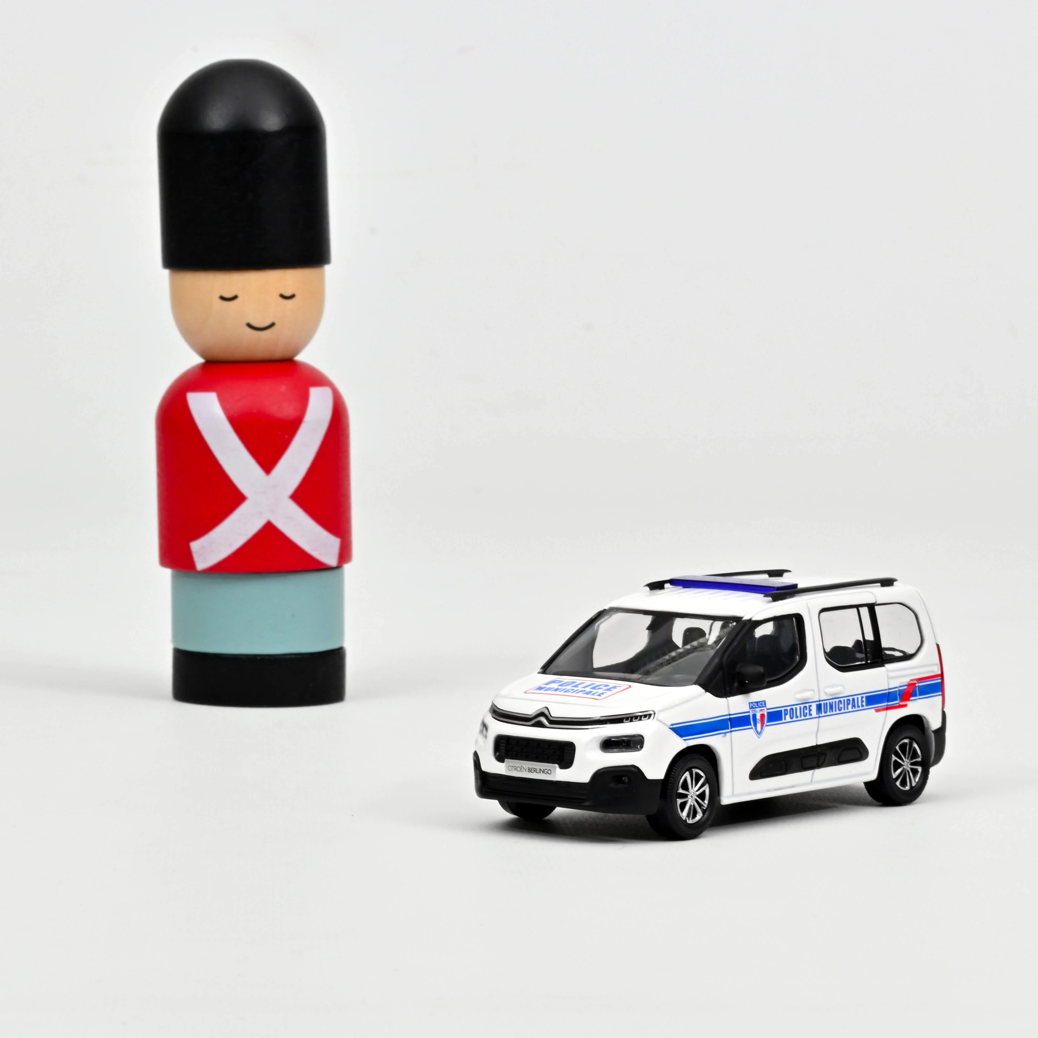 Miniature 1